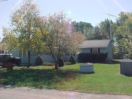 605 E Mary St., Godley, IL 60407