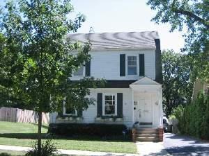 239 W Russell St., Barrington, IL 60010