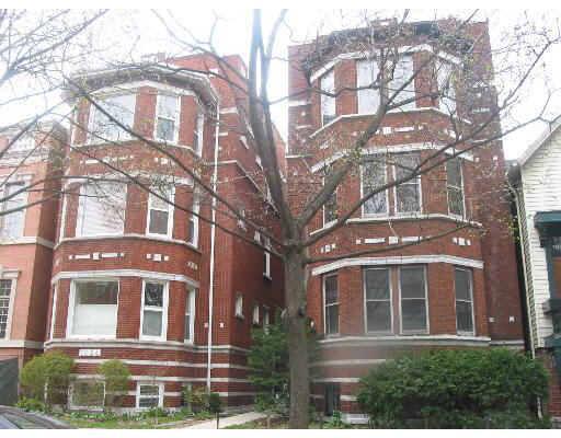 1032 W Oakdale Ave., Chicago, IL 60657