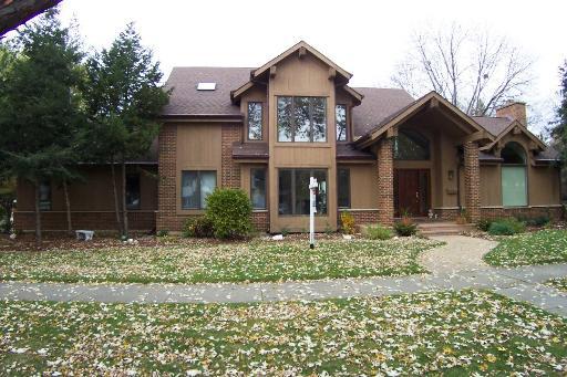 713 S Main St., Mount Prospect, IL 60056