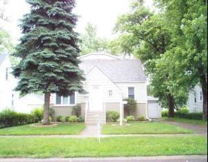 3325 S Schultz Dr., Lansing, IL 60438
