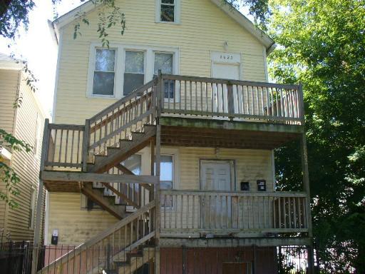 8822 S Exchange Ave., Chicago, IL 60617
