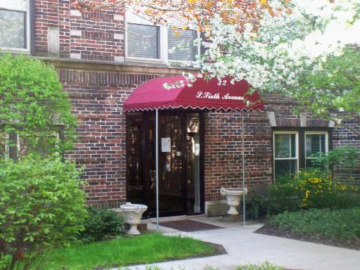32 S 6th Ave. #GH, La Grange, IL 60525