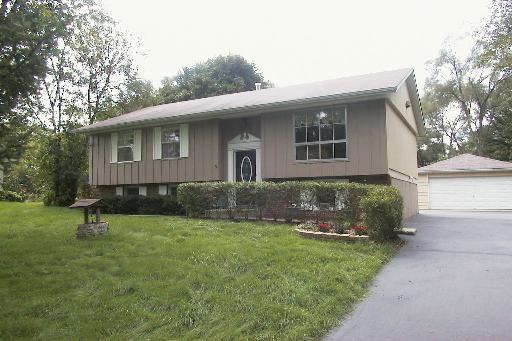 4101 Hickory Terrace, Crystal Lake, IL 60014