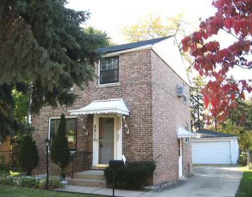 2312 S 14th Ave., Broadview, IL 60155