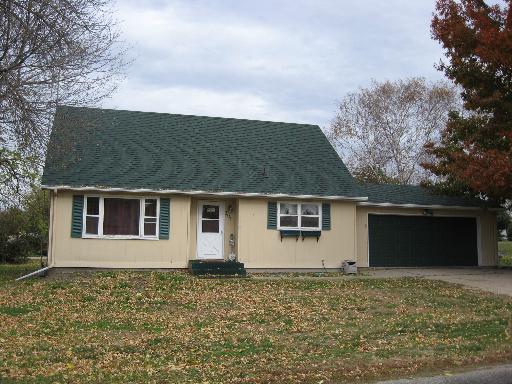 302 Wade Dr., Lamoille, IL 61330