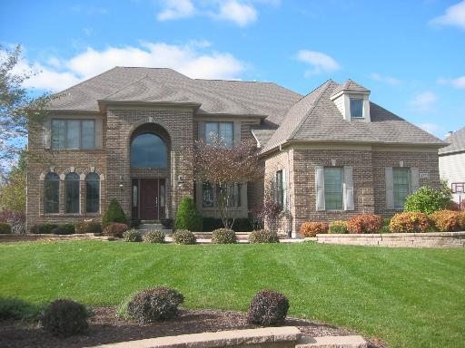 4711 Perth Dr., Naperville, IL 60564