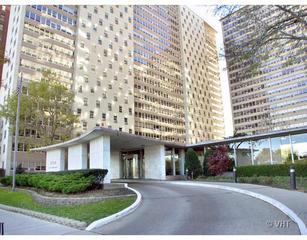 3950 N Lake Shore Dr. #2115, Chicago, IL 60613