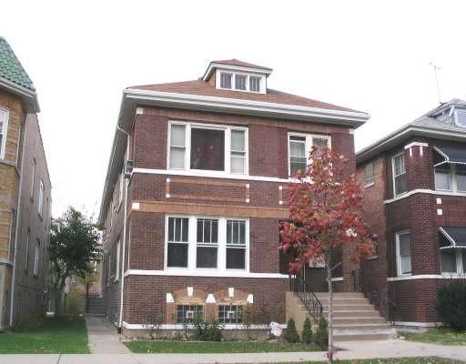8724 S Muskegon Ave., Chicago, IL 60617