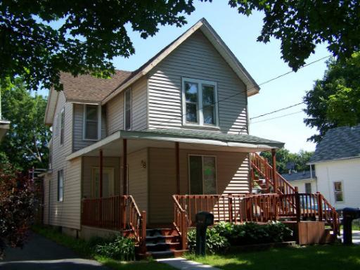 1330 Greenwood Ave., Rockford, IL 61107
