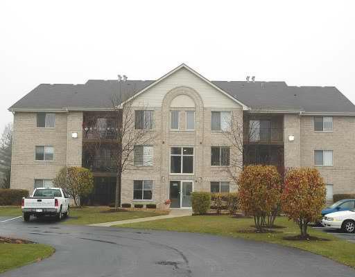 6850 Ridge Point Dr. #2C, Oak Forest, IL 60452