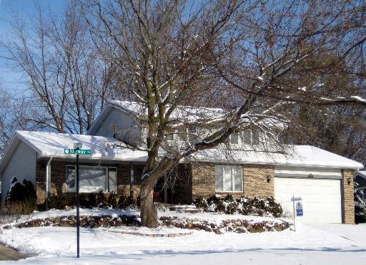 3426 W Skyway Dr., Mchenry, IL 60050