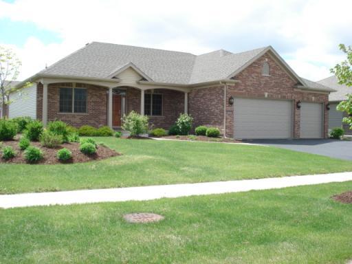 301 Red Hawk Ln., Hampshire, IL 60140