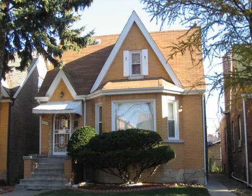 7137 S Mozart St., Chicago, IL 60629