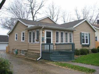 523 E Main St., Morris, IL 60450