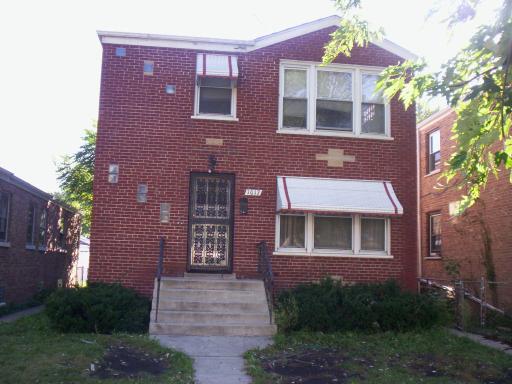 1017 Rice Ave., Bellwood, IL 60104