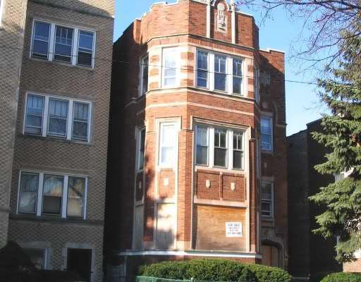 8052 S Eberhart Ave., Chicago, IL 60619