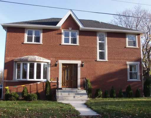 6098 N Caldwell Ave., Chicago, IL 60646