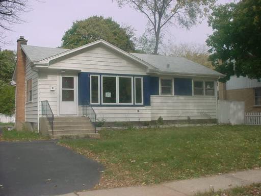 2086 E Craig Dr., Des Plaines, IL 60018