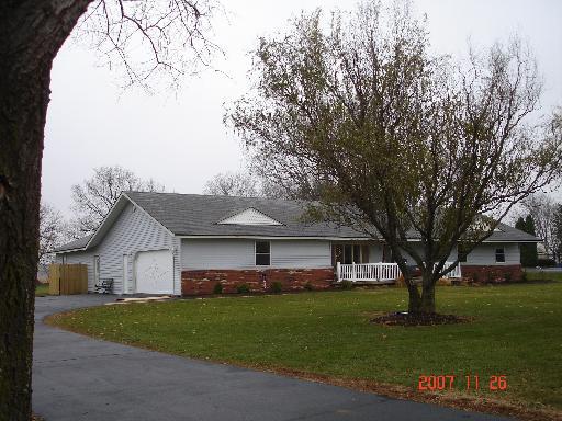 3888 N Prairie Ln., Morris, IL 60450
