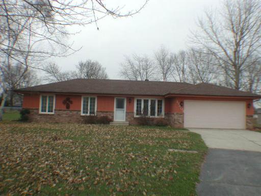 11803 Hayloft Ln., Roscoe, IL 61073