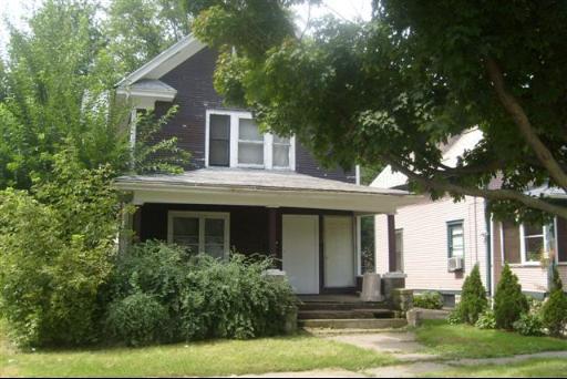 204 Royal Ave., Rockford, IL 61102