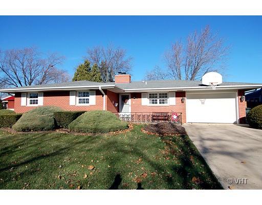 2322 Grove Ave., Waukegan, IL 60085