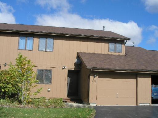 876 Stratford Ct., Grayslake, IL 60030