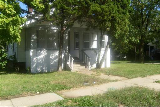 2201 School St., Rockford, IL 61101