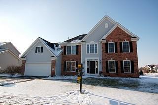 804 Doral Ln., North Aurora, IL 60542