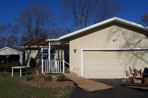 17970 Winnebago Dr., Grayslake, IL 60030