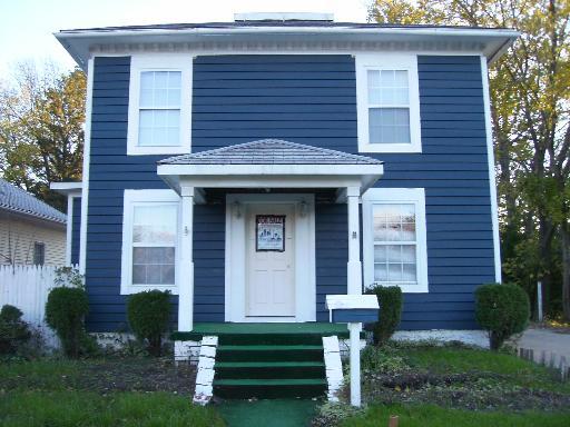 1012 Galena Blvd., Aurora, IL 60506