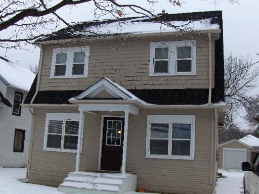 1338 Jackson St., Rockford, IL 61107