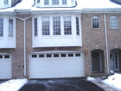 1050 Glenview Ct., Palatine, IL 60067