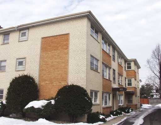 5830 W Lawrence Ave. #1C, Chicago, IL 60630