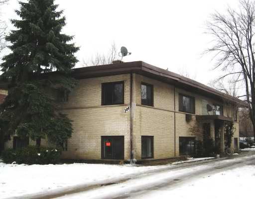 344 Lincoln St., Addison, IL 60101