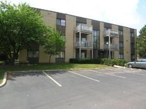 668 Pinecrest Dr. #301, Prospect Heights, IL 60070