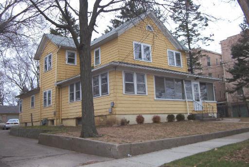 114 Cherry St., Elgin, IL 60120