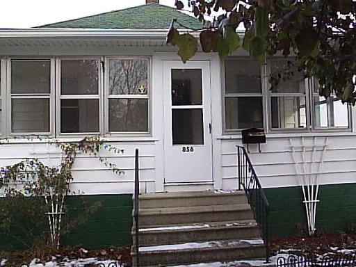 856 E Washington St., Morris, IL 60450