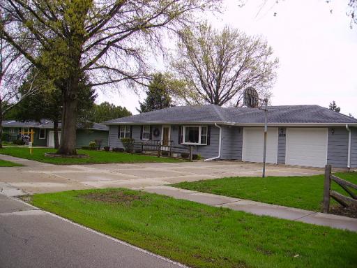 309 Pleasant St., Sandwich, IL 60548