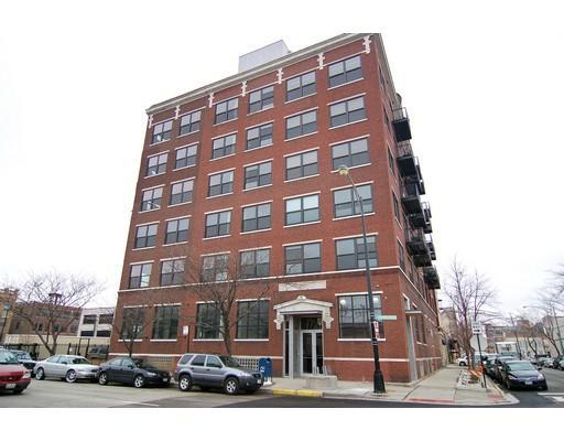 106 N Aberdeen #4E, Chicago, IL 60607