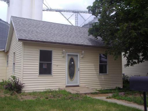 248 Johnson, Utica, IL 61373