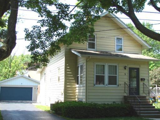 9 Center St., Algonquin, IL 60102