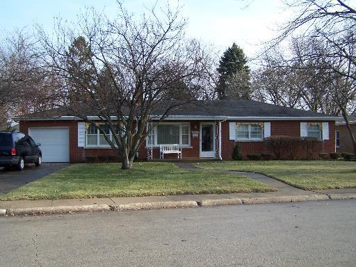 836 Leslie Ave., Kankakee, IL 60901