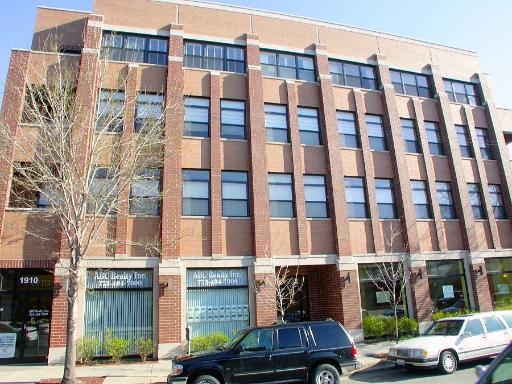 1908 W Irving Park Rd. #403, Chicago, IL 60613