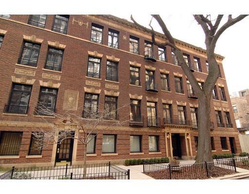 21 E Elm St. #1C, Chicago, IL 60611