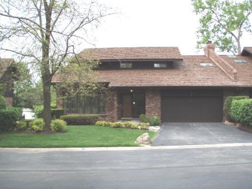 47 E Lucas Dr., Palos Hills, IL 60465