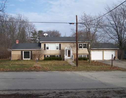 307 E Main St., Newark, IL 60541