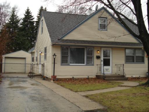 723 29th St., Rockford, IL 61108