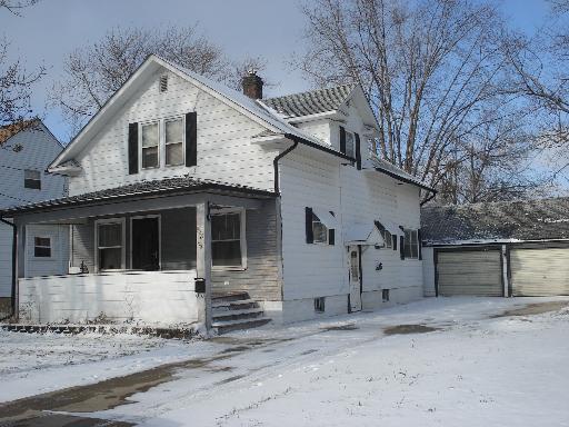 925 Franklin St., Dekalb, IL 60115